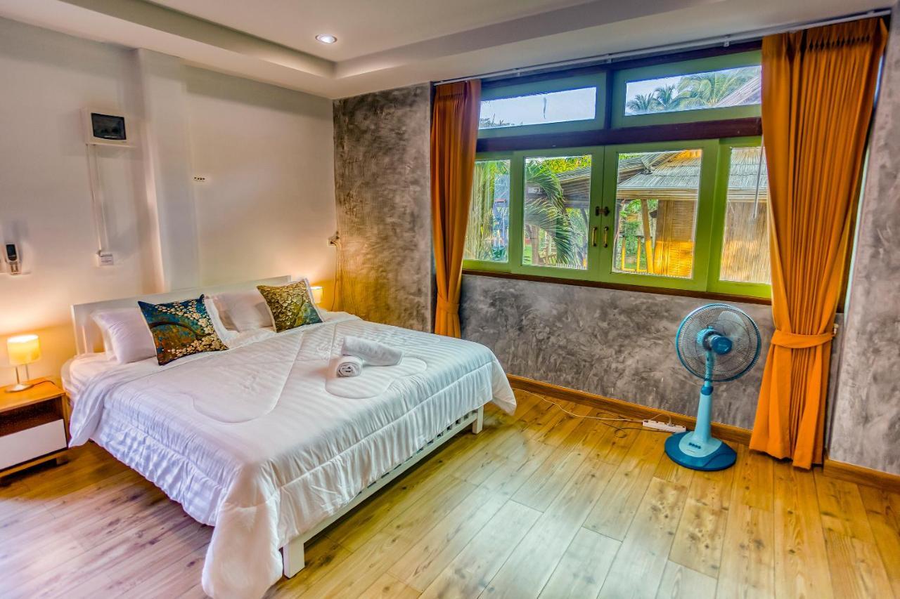 Tonmai Suites Ko Lanta Extérieur photo